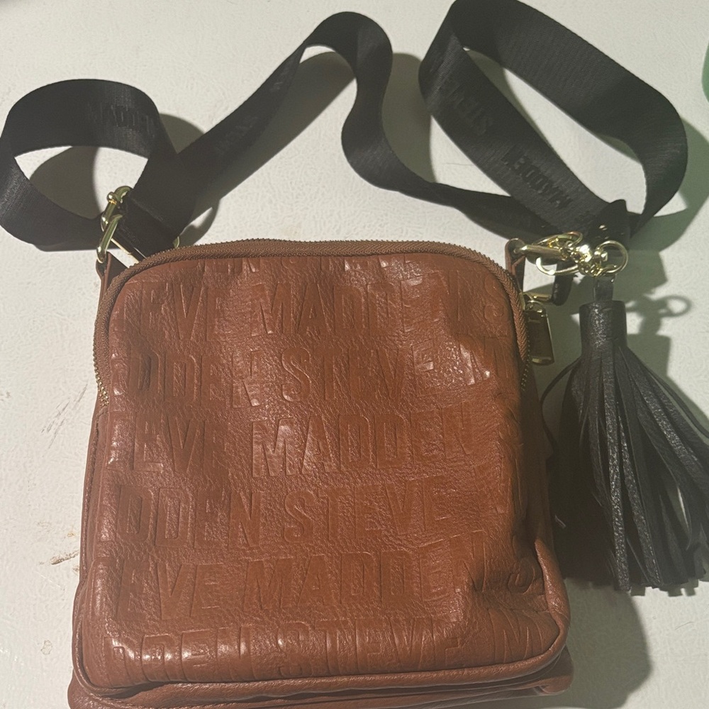 Steve Madden Boho Pebbled Faux Leather Crossbody Purse Brown Black